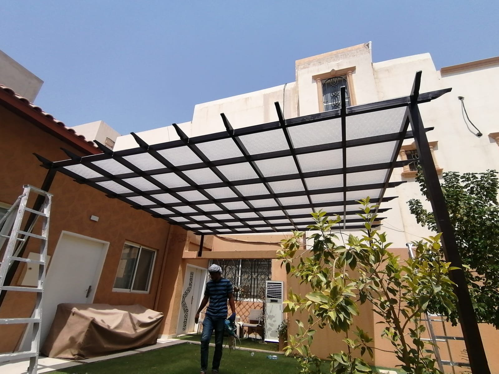 برجولات اسطح حديد