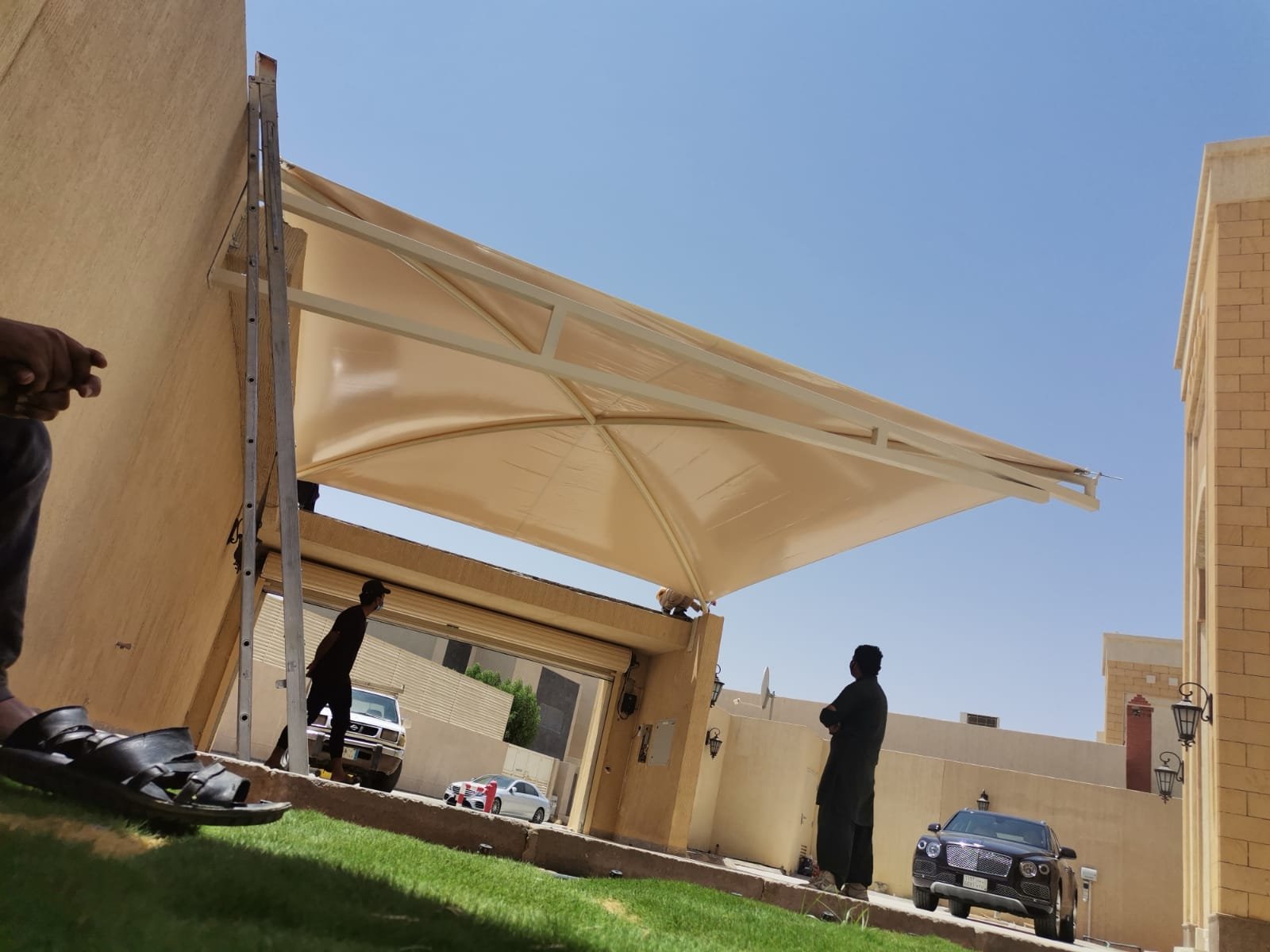 مظلات وسواتر  خميس مشيط   مظلات سيارات   مظلات وسواتر  خميس مشيط   